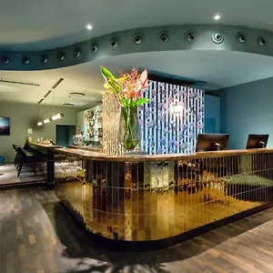 4* Hotel Manhattan