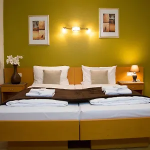 Garni Roedelheimer Hof Hotel